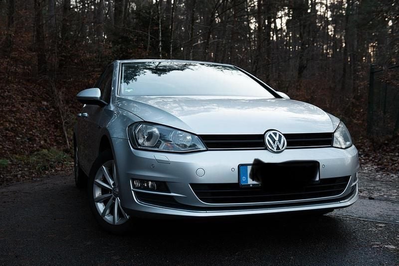 Silber Gebraucht 2015 VW Golf LOUNGE Coupé | 9.300 € (Fairer Preis) - Bild 1/4