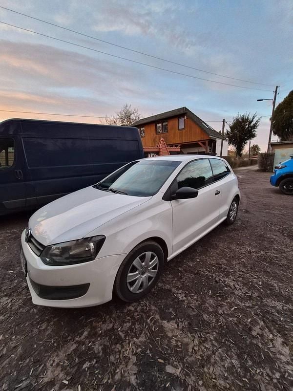 Gebraucht VW Polo 60 PS (44 kW) 2010 Weiß Kleinwagen