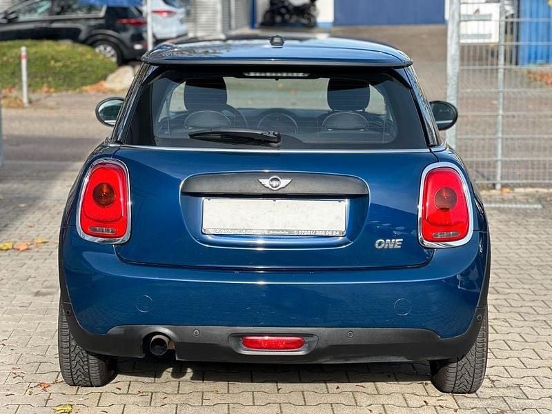 Gebraucht Mini ONE 102 PS (75 kW) 2017 Blau Kleinwagen