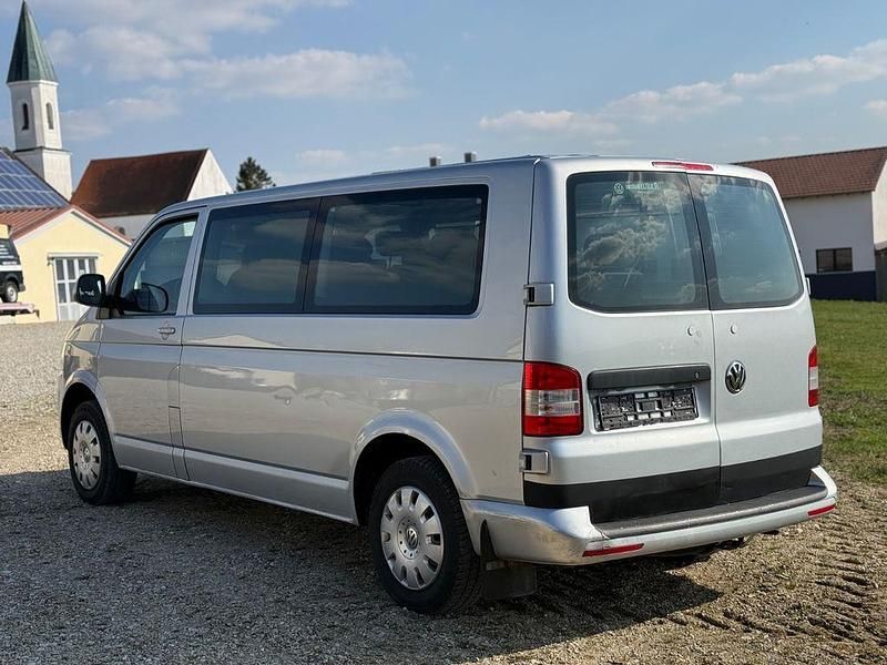 Gebraucht VW T5 Comfortline 140 PS (102 kW) 2012 Silber Van