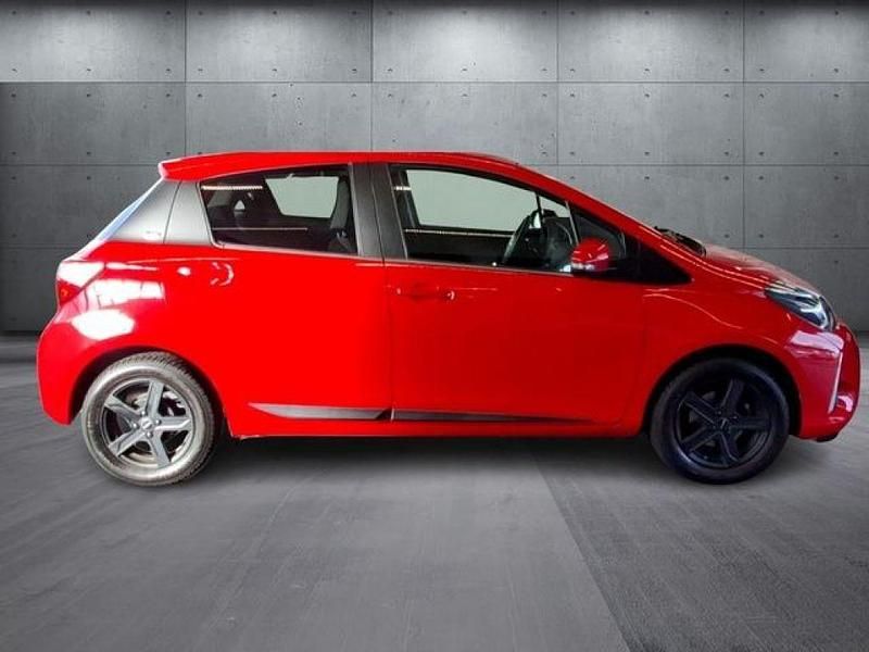 Gebraucht Toyota Yaris 111 PS (81 kW) 2020 Rot Kleinwagen