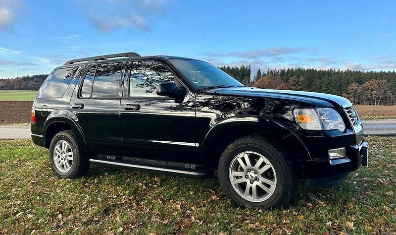 Schwarz Gebraucht 2010 Ford Explorer SUV | 21.000 € - Bild 1/4