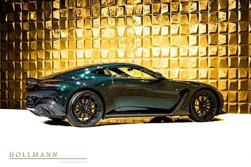 Gebraucht Aston Martin Vantage 700 PS (514 kW) 2023 Pentland green Coupé