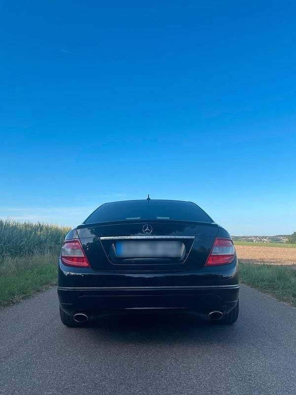 Gebraucht Mercedes C320 224 PS (164 kW) 2008 Schwarz Limousine