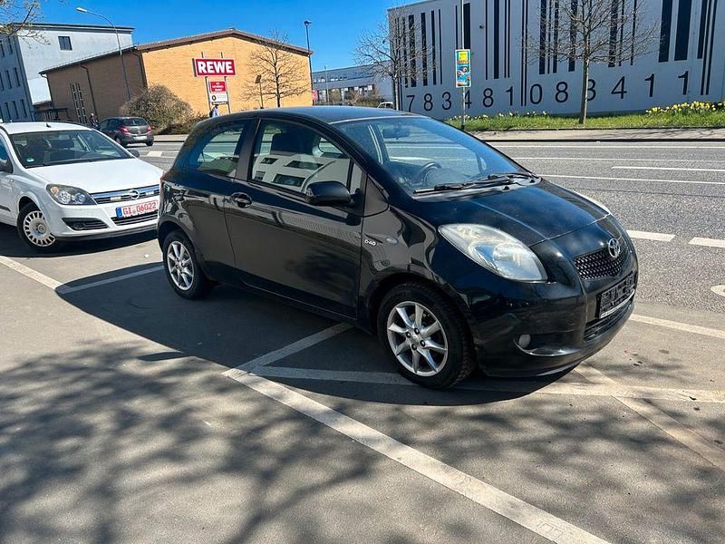 Gebraucht Toyota Yaris Sol 90 PS (66 kW) 2008 Schwarz Kleinwagen