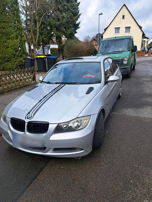 Gebraucht BMW 320 150 PS (110 kW) 2007 Silber Limousine