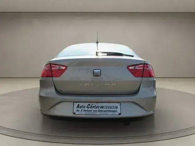 Gebraucht Seat Toledo Style 140 PS (102 kW) 2013 Beige Kleinwagen
