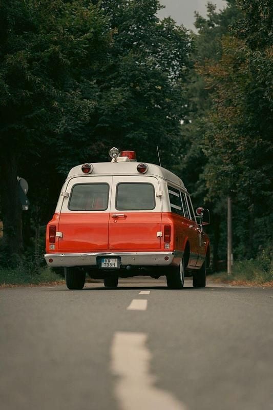 Gebraucht Chevrolet Suburban 242 PS (177 kW) 1970 Rot SUV