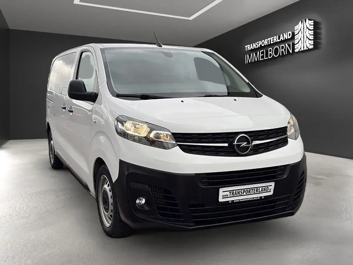 Gebraucht Opel Vivaro Edition 122 PS (89 kW) 2021 Weiß Van / Kleinbus