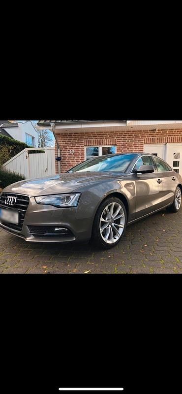 Grau Gebraucht 2013 Audi A5 Sportback Coupé | 14.000 € (Guter Preis) - Bild 1/4