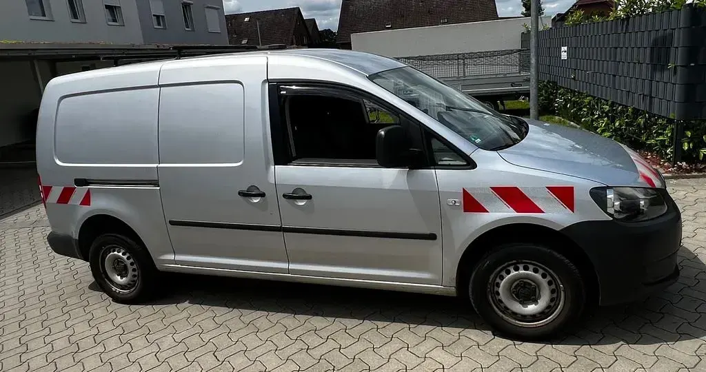 Gebraucht VW Caddy 109 PS (80 kW) 2012 Silber Van / Kleinbus