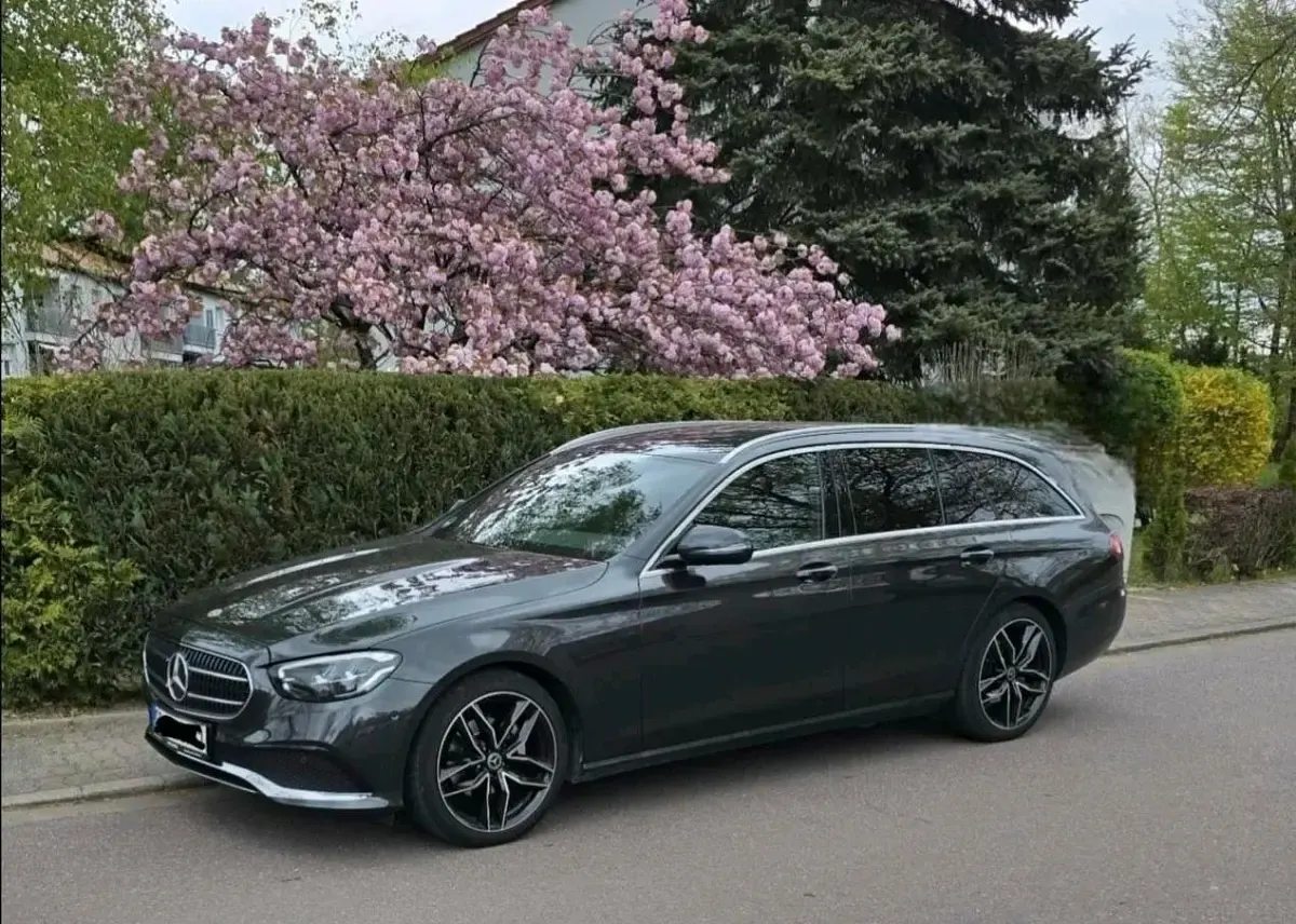 Gebraucht Mercedes E200 160 PS (117 kW) 2020 Kombi