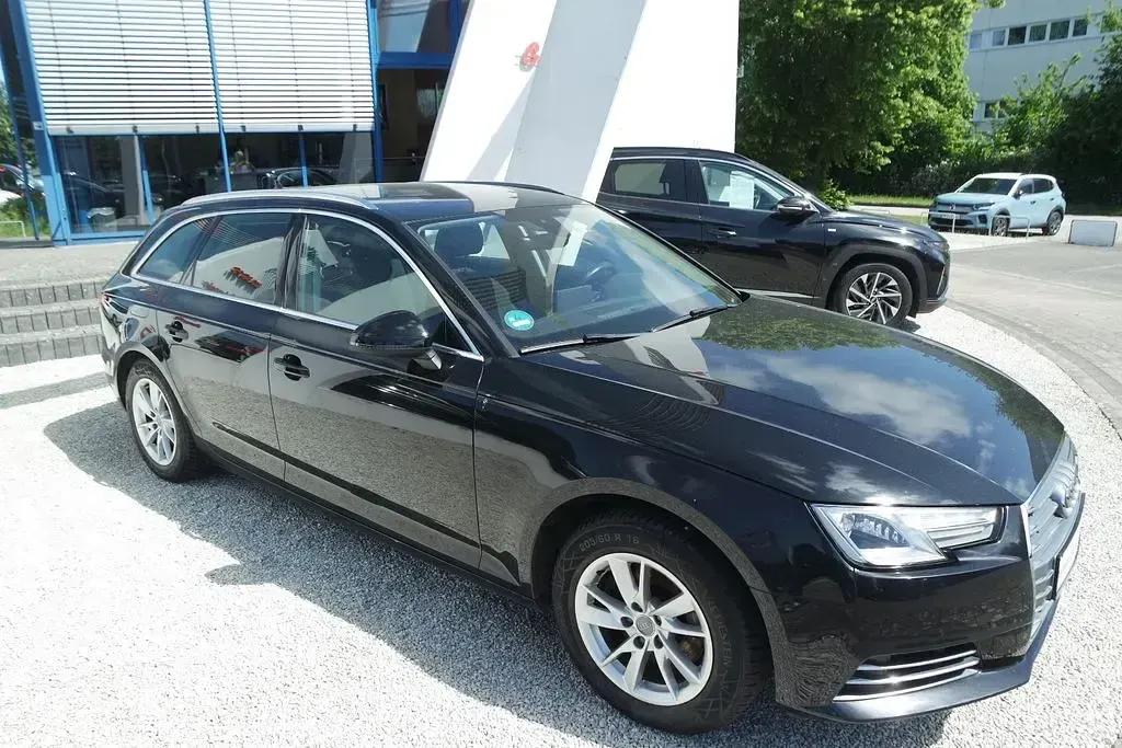 Gebraucht Audi A4 Sport 150 PS (110 kW) 2016 Schwarz Kombi