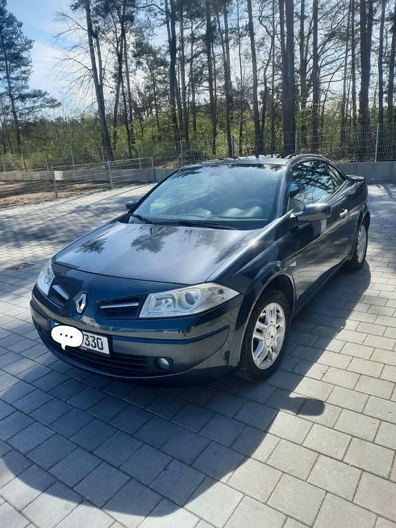 Blau Gebraucht 2008 Renault Mégane Cabriolet Avantage Cabrio | 3.200 € (Fairer Preis) - Bild 1/4