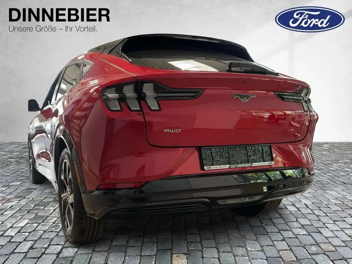 Gebraucht Ford Mustang Mach-E Premium 258 kW (351 PS) 2025 Rot SUV