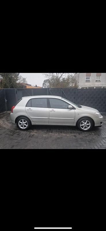 Gebraucht Toyota Corolla Sol 110 PS (80 kW) 2004 Silber Kleinwagen