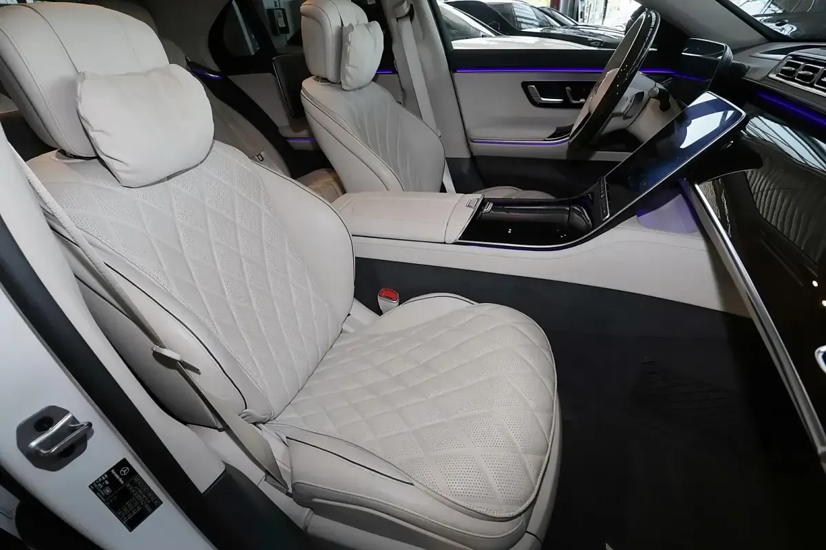 Gebraucht Mercedes S400 AMG 330 PS (242 kW) 2023 Manufaktur diamantweiß bright Limousine
