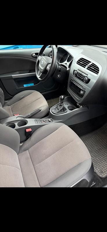 Second-hand Seat Leon 125 CP (91 kW) 2009 Negru Hatchback