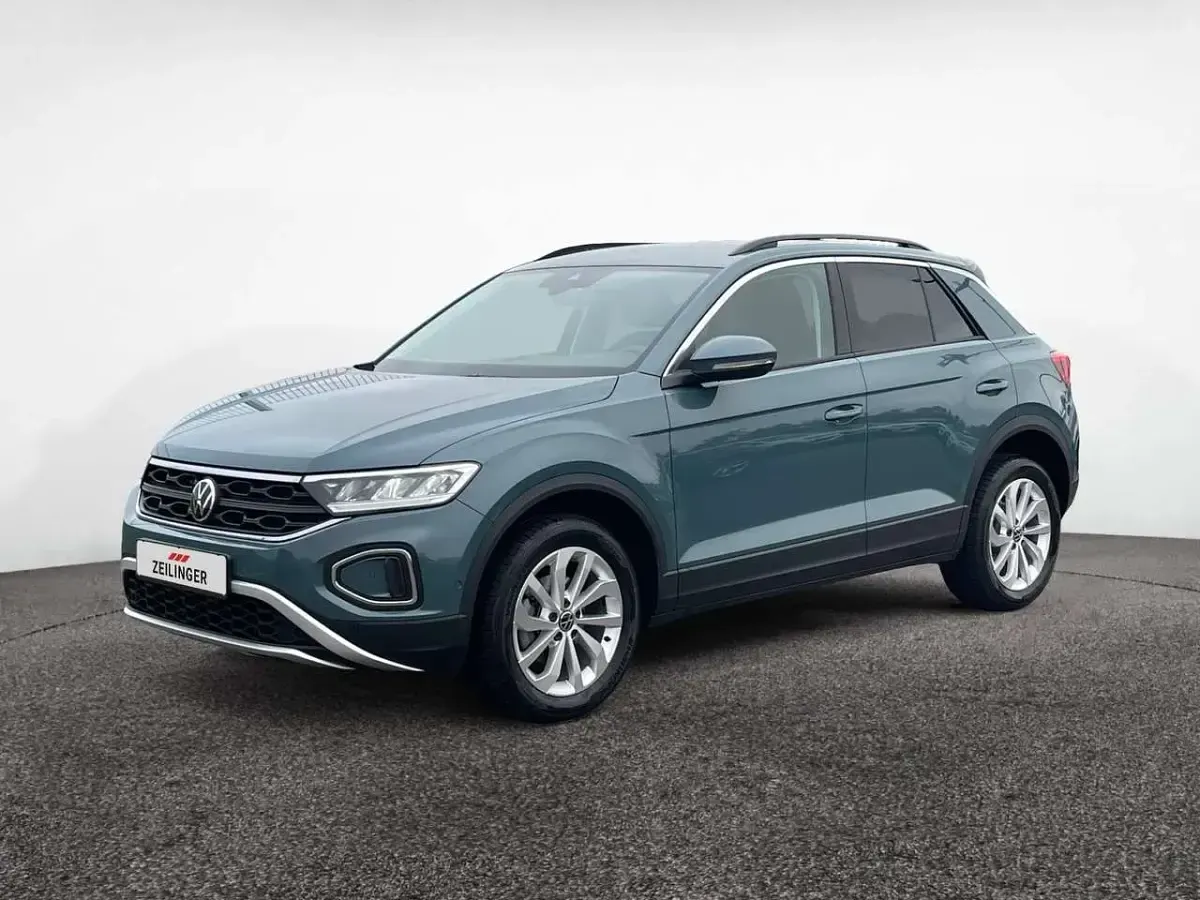 Gebraucht VW T-Roc Life 150 PS (110 kW) 2025 Petroleum blue SUV