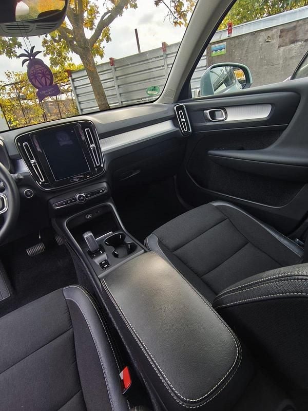 Occasion Volvo XC40 190 ch (139 kW) 2018 Bleue SUV