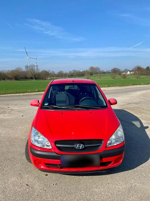 Gebraucht Hyundai Getz 67 PS (49 kW) 2010 Rot Kleinwagen