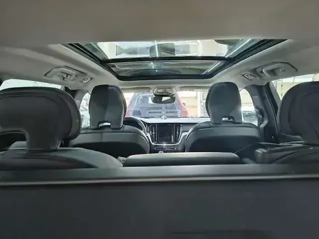 Gebraucht Volvo V60 CC 250 PS (183 kW) 2024 Weiß Kombi