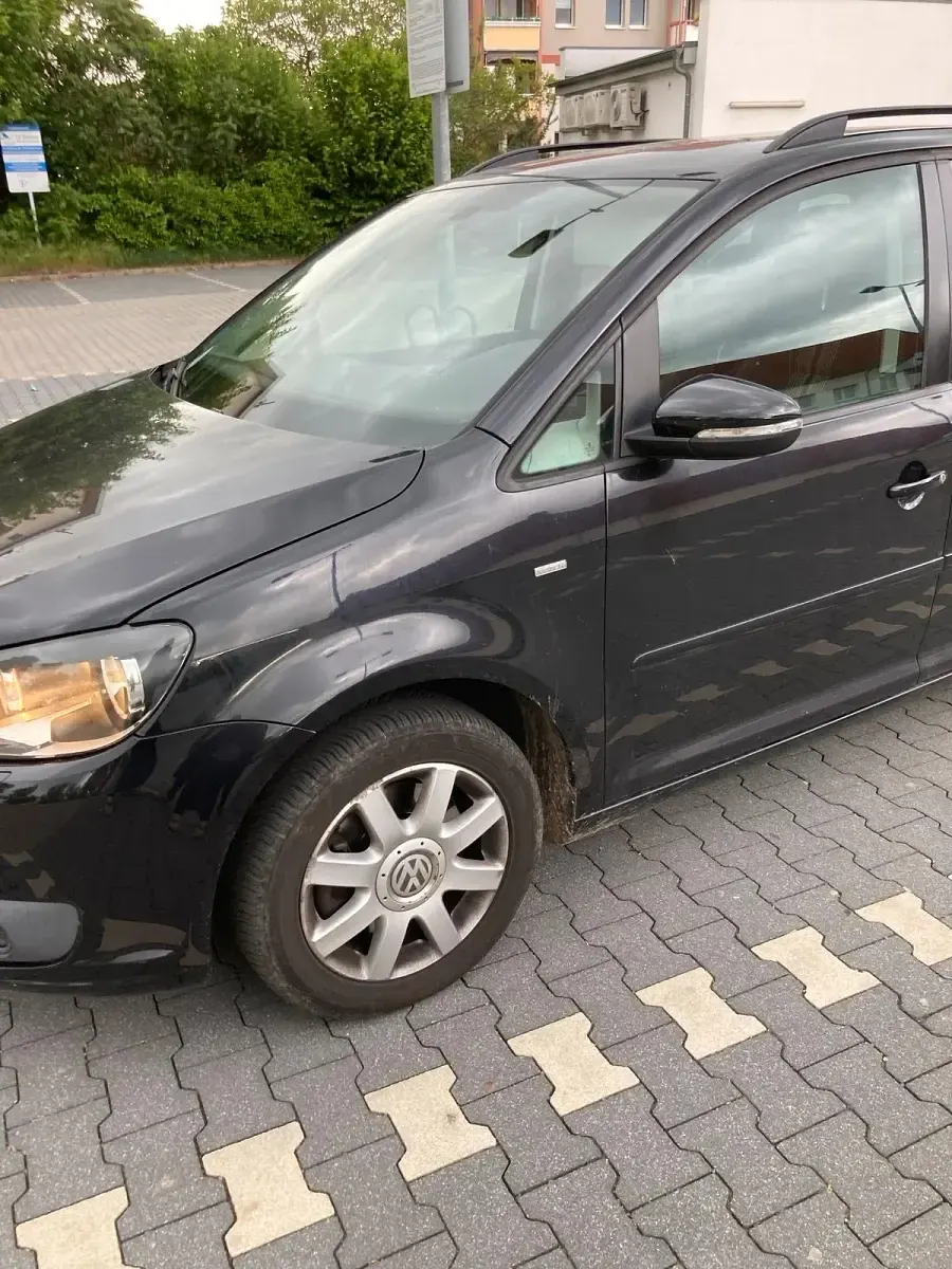 Używany VW Touran 140 KM (102 kW) 2012 Minivan