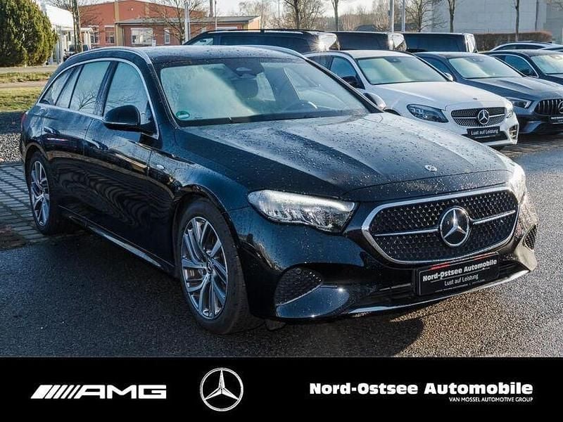 Gebraucht Mercedes E300 Avantgarde 204 PS (150 kW) 2025 Schwarz