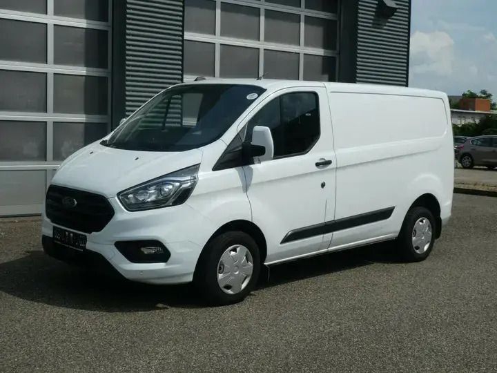 Weiss Gebraucht 2021 Ford Transit Custom Trend Van | 22.500 € (Guter Preis) - Bild 1/4