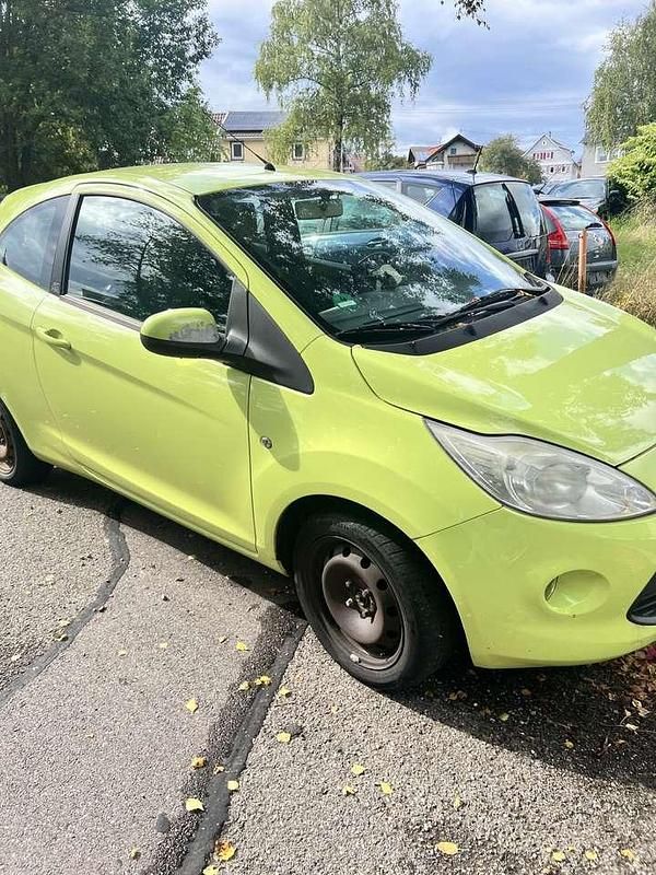 Gebraucht Ford Ka Titanium 69 PS (50 kW) 2009 Weiß Kleinwagen