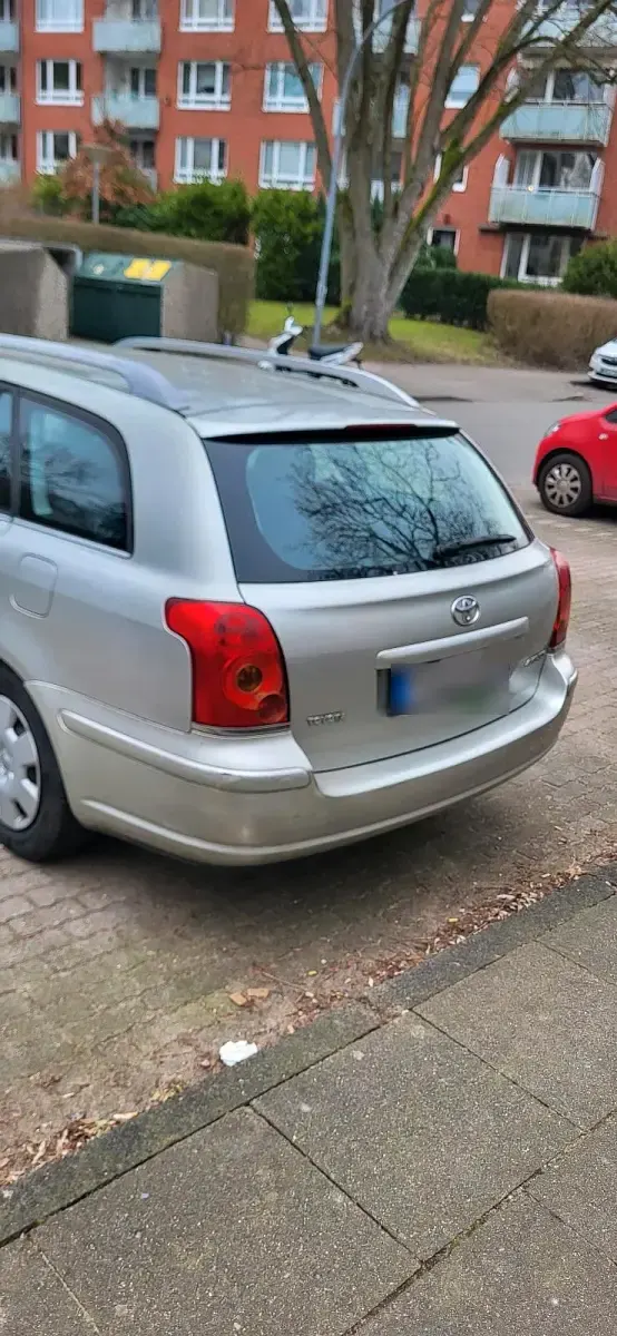 Gebraucht Toyota Avensis 120 PS (88 kW) 2003 Andere farben Kombi