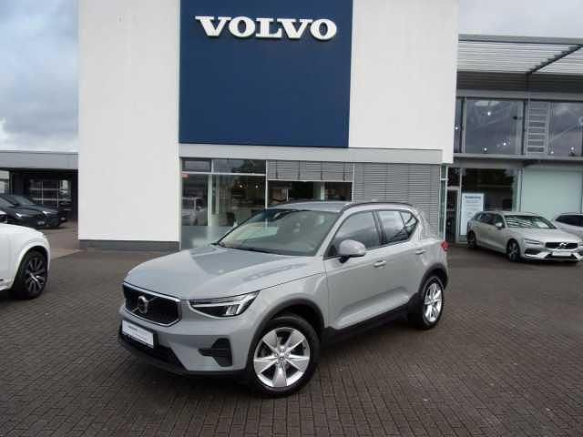 Grau Gebraucht 2023 Volvo XC40 SUV | 22.900 € (Superpreis) - Bild 1/4