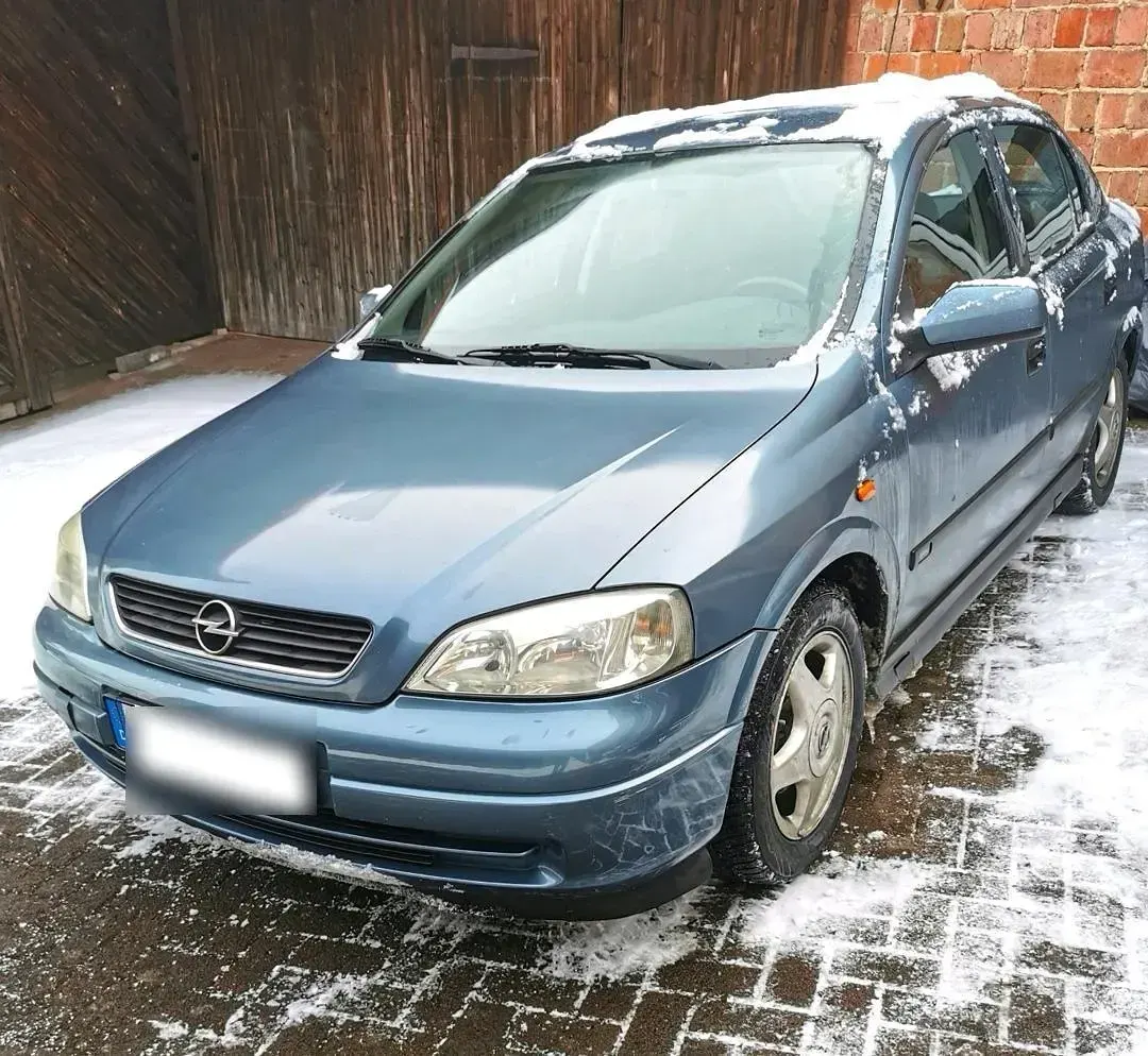 Gebraucht Opel Astra 101 PS (74 kW) 1998 Blau Limousine
