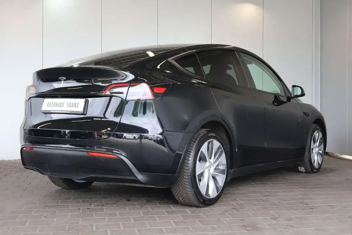 Gebraucht Tesla Model Y Long Range AWD 378 kW (514 PS) 2022 Schwarz SUV