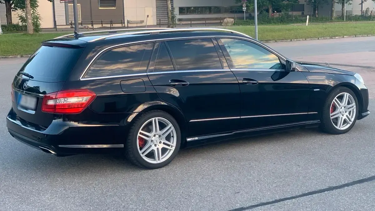 Usata Mercedes E250 AMG 204 CV (150 kW) 2012 Nero Station wagon