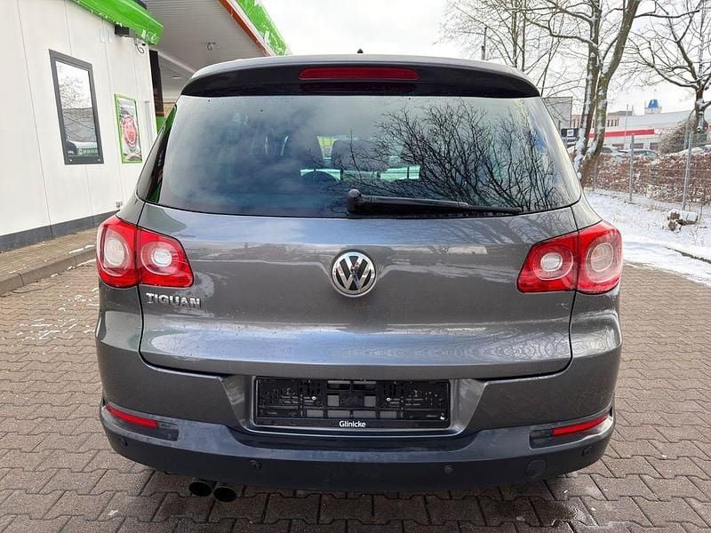 Second-hand VW Tiguan Team 140 CP (102 kW) 2011 Gri SUV