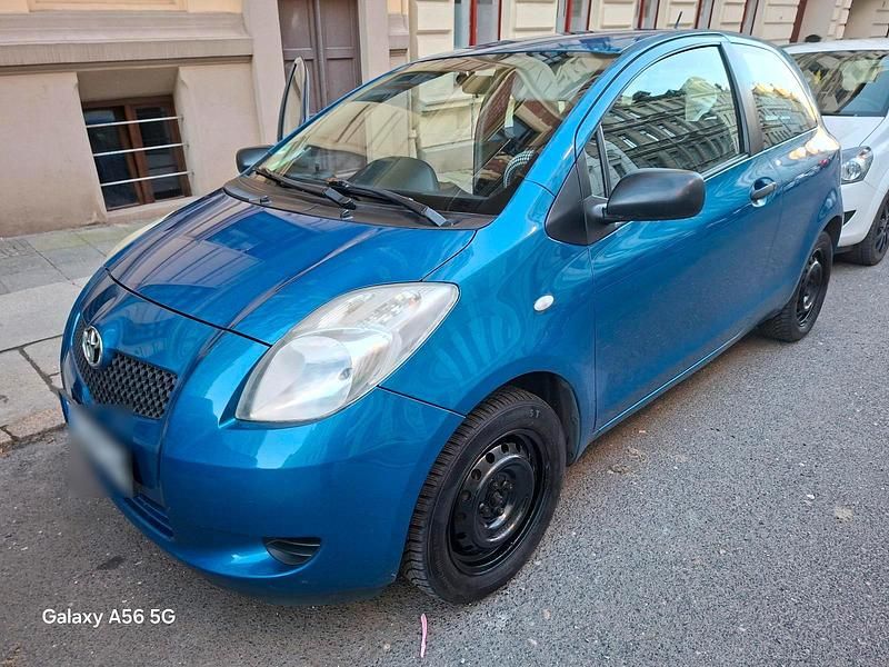 Gebraucht Toyota Yaris 69 PS (50 kW) 2007 Blau Kleinwagen