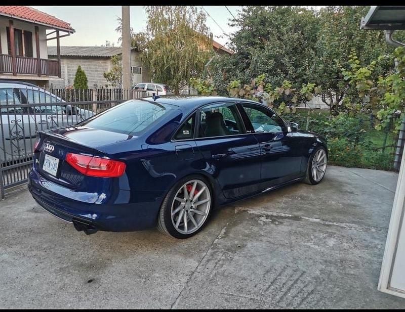 Gebraucht Audi S4 Sport 333 PS (244 kW) 2013 Blau Limousine