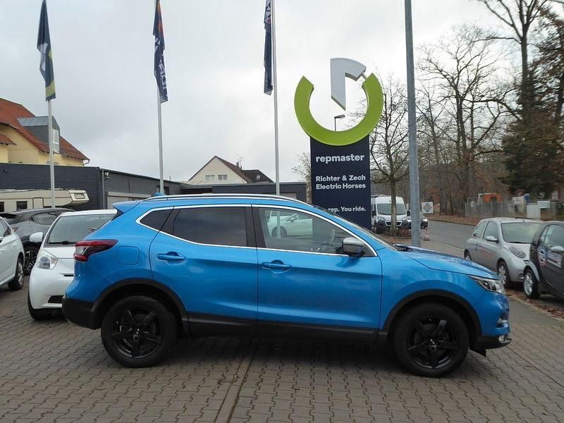 Gebraucht Nissan Qashqai Tekna+ 163 PS (119 kW) 2017 Blau SUV