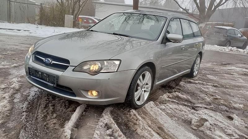 Grau Gebraucht 2006 Subaru Legacy Kombi | 3.500 € (Fairer Preis) - Bild 1/4