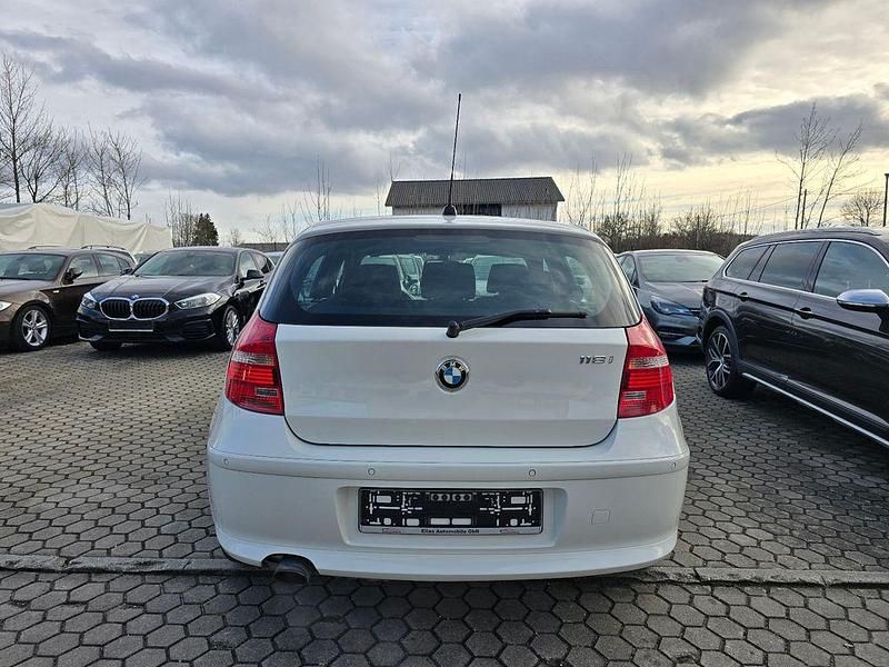 Gebraucht BMW 118 Advantage 143 PS (105 kW) 2011 Weiß Kleinwagen