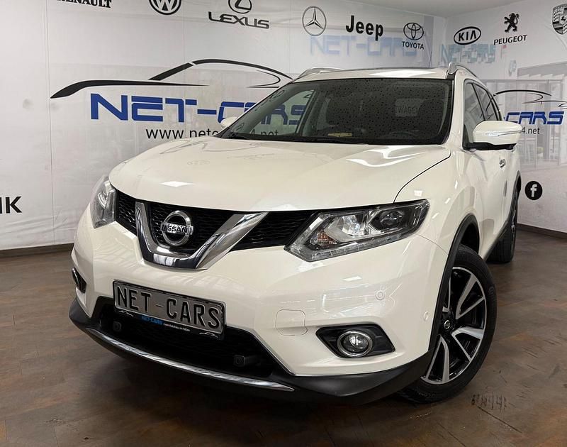 Weiß Gebraucht 2016 Nissan X-Trail Tekna SUV | 15.950 € (Fairer Preis) - Bild 1/3