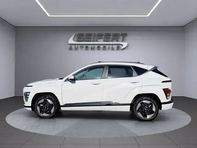 Gebraucht Hyundai Kona Trend 160 kW (218 PS) 2025 Atlas white / sol SUV