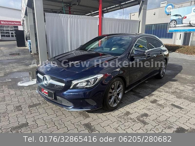 Gebraucht Mercedes CLA250 211 PS (155 kW) 2018 Blau Coupé