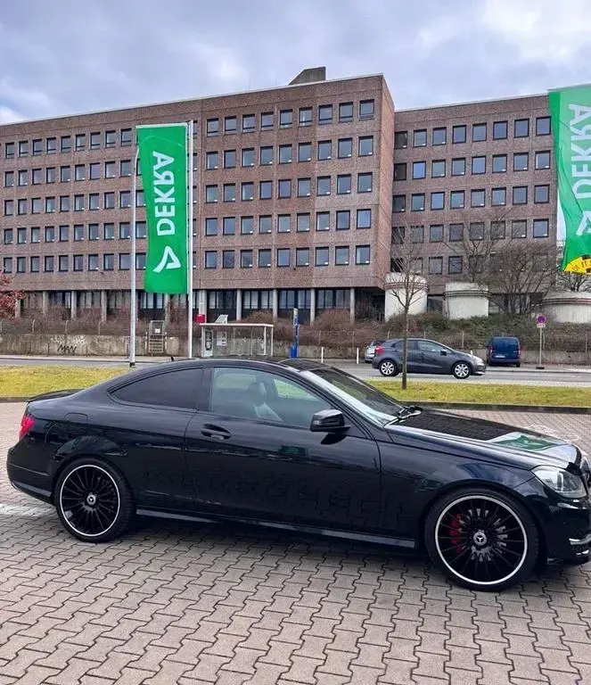 Gebraucht Mercedes C350 306 PS (225 kW) 2012 Schwarz Coupé