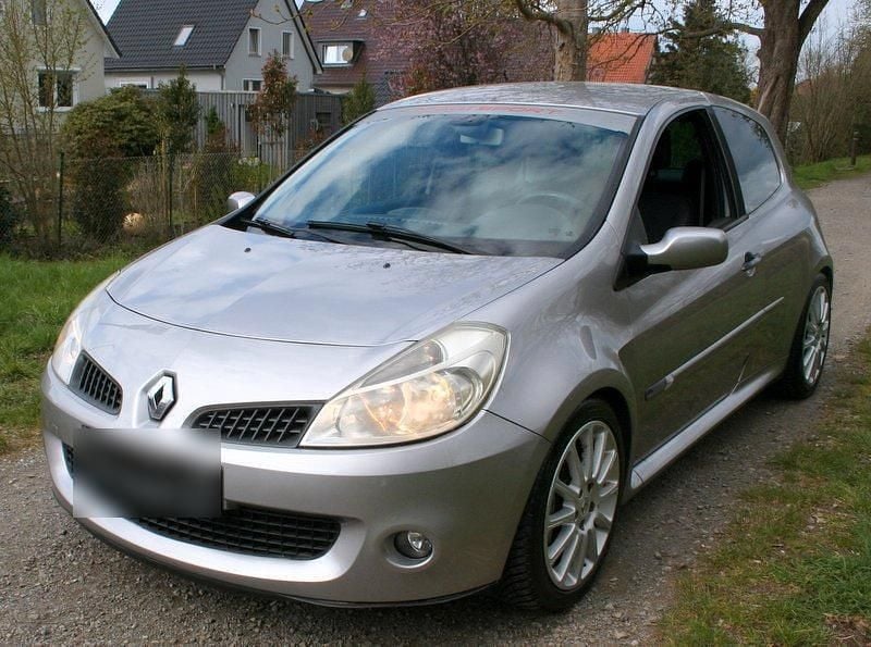 Gebraucht Renault Clio II 197 PS (144 kW) 2006 Silber Kleinwagen