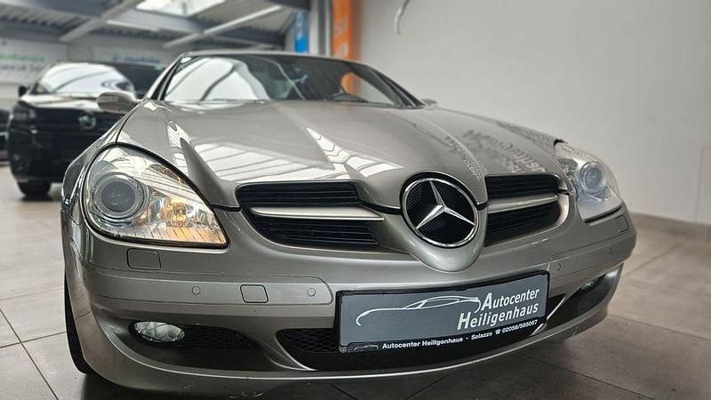 Gebraucht Mercedes SLK280 231 PS (169 kW) 2007 Silber Cabrio