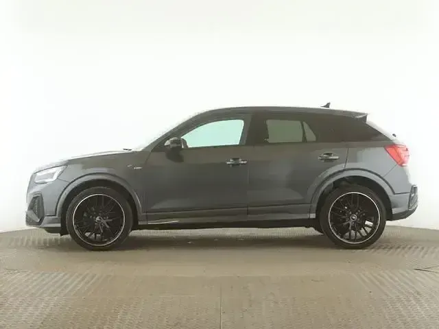Gebraucht Audi Q2 S-Line 150 PS (110 kW) 2023 Daytonagrau perleffekt SUV