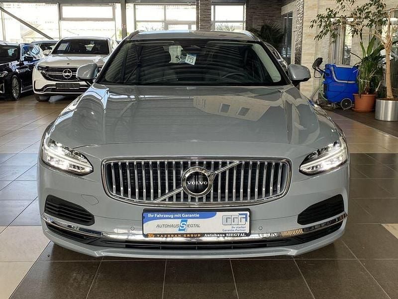 Gebraucht Volvo V90 Core 398 PS (292 kW) 2024 Schwarz Kombi