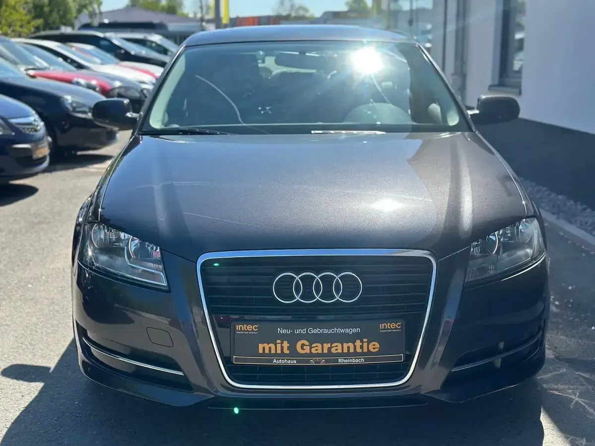 Używany Audi A3 Attraction 105 KM (77 kW) 2010 Szary Hatchback